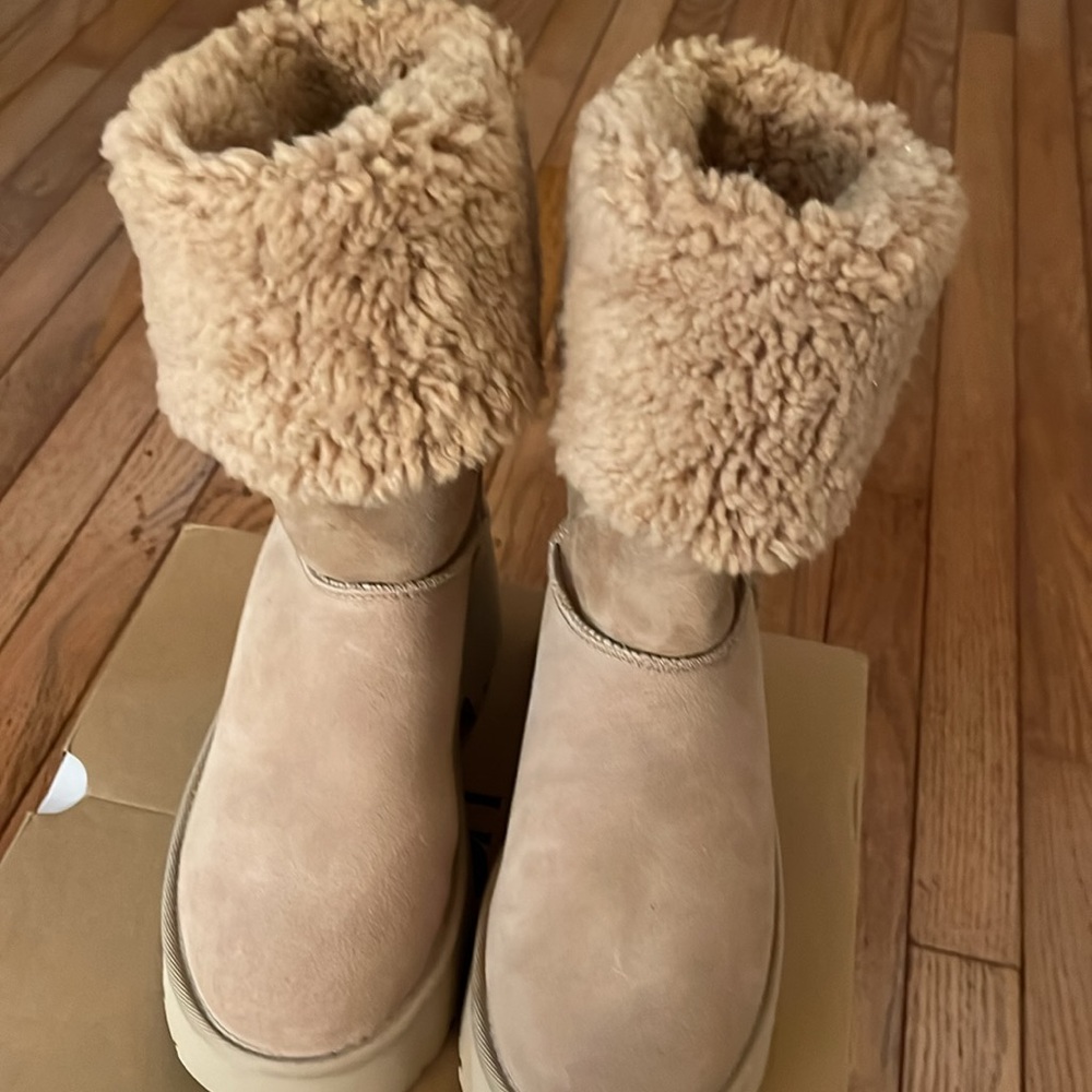 UGG Classic New Heights Genuine Shearling Cuffable Boot - Picture 4 of 16